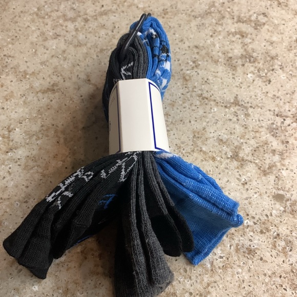 NWT Sock Hub Crew Socks - 3 Pack - Picture 3 of 3